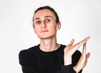 Na káve so Sebastiánom Adamcom